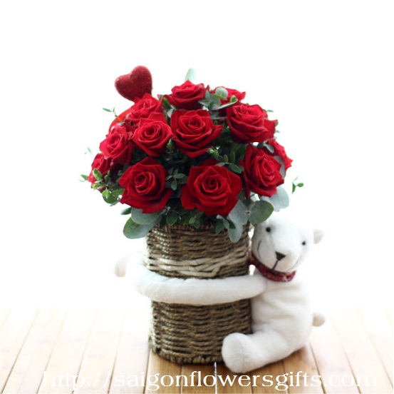 Red roses and teddy bear for Valentines day