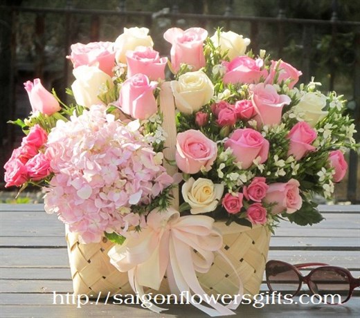 basket flower delivery to Saigon