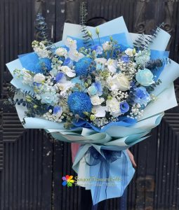 Bouquet of flowers as a birthday gift for your friend