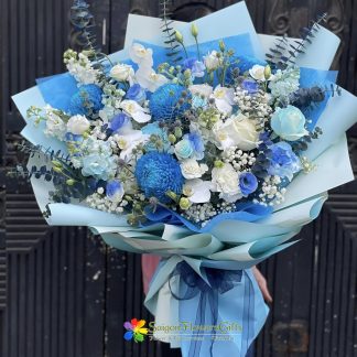 bouquet of flowers as a birthday gift for your friend