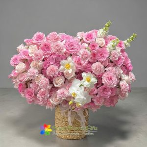 Beautiful pink flower basket at saigonflowergifts