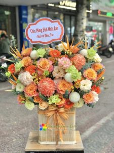 Flower basket to congratulate my brother