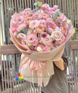 Pink roses bouquet delivery to Saigon