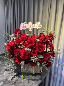 Red roses for lovers