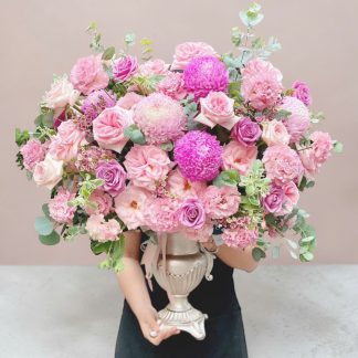 Saigon florist pink roses senior vase