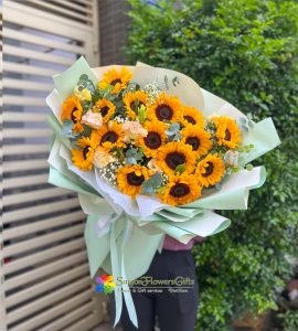 Sunflower bouquet delivery in Saigon