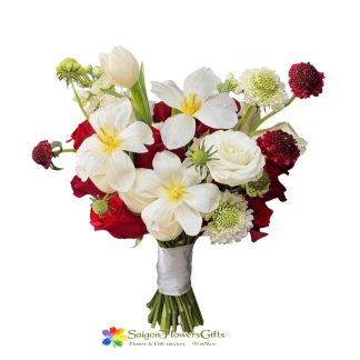 Saigon wedding bouquet beautiful