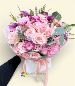 Fresh flowers to give to your girlfriend