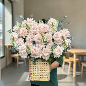 Birthday flower basket for best friend