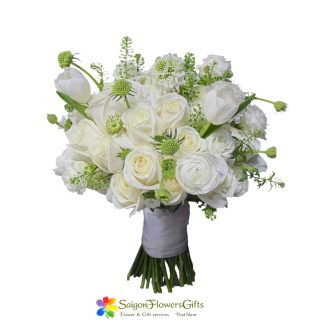 Delivery white wedding bouquet to Saigon