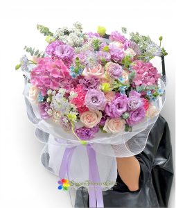 Stunning mixed color bouquet